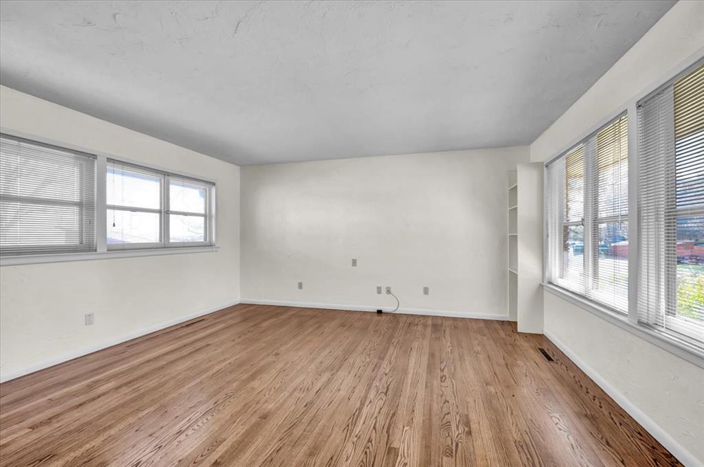 201 Burlingame Drive