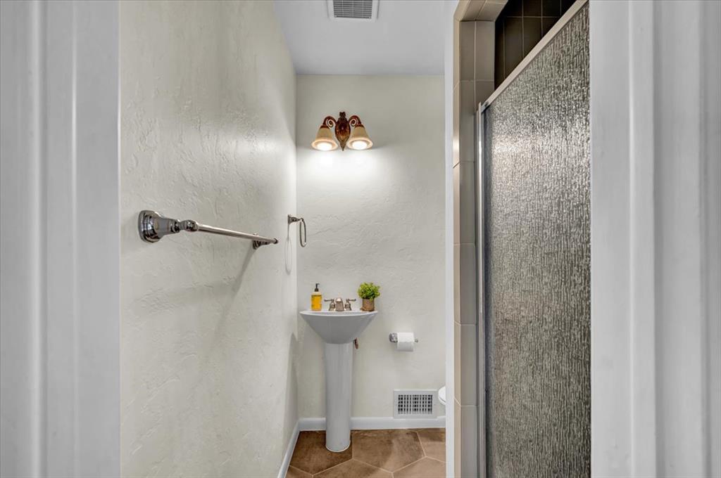 201 Burlingame Drive