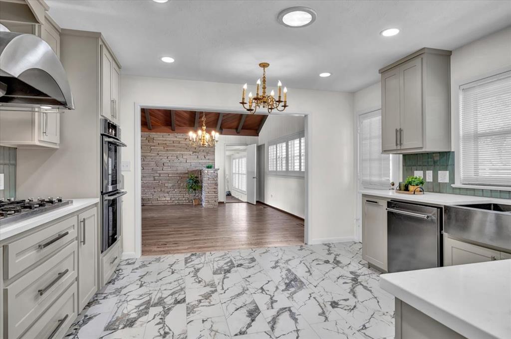 201 Burlingame Drive