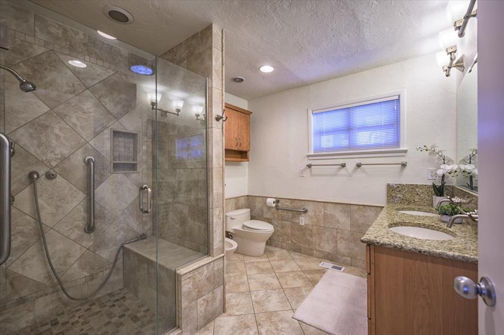 201 Burlingame Drive