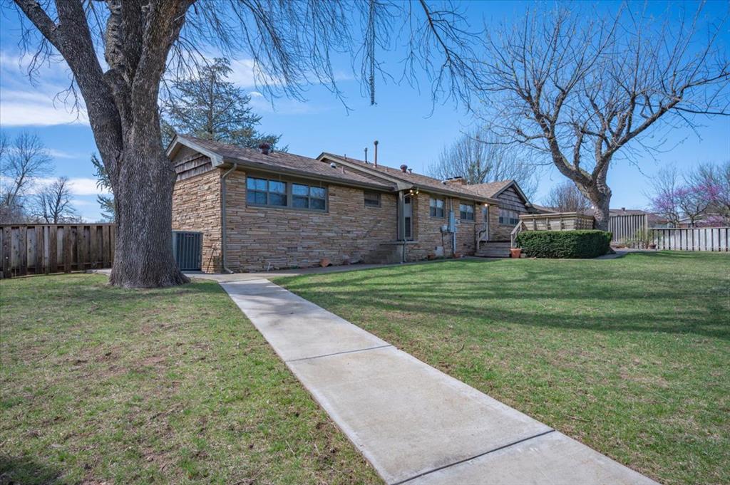 201 Burlingame Drive