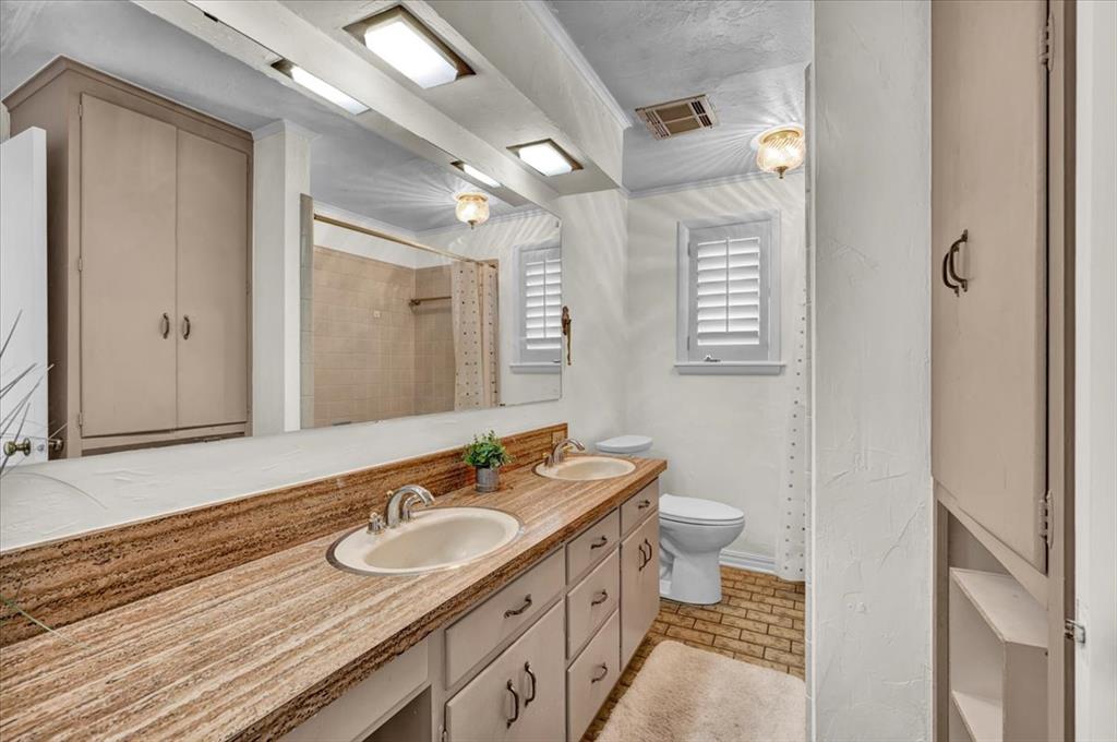 201 Burlingame Drive