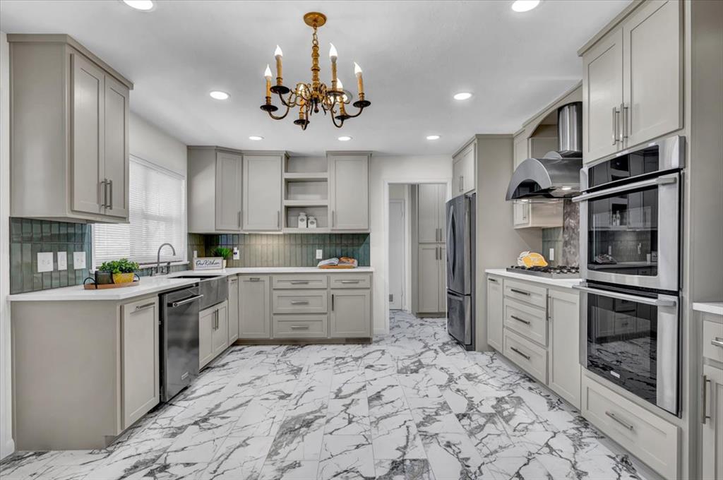 201 Burlingame Drive