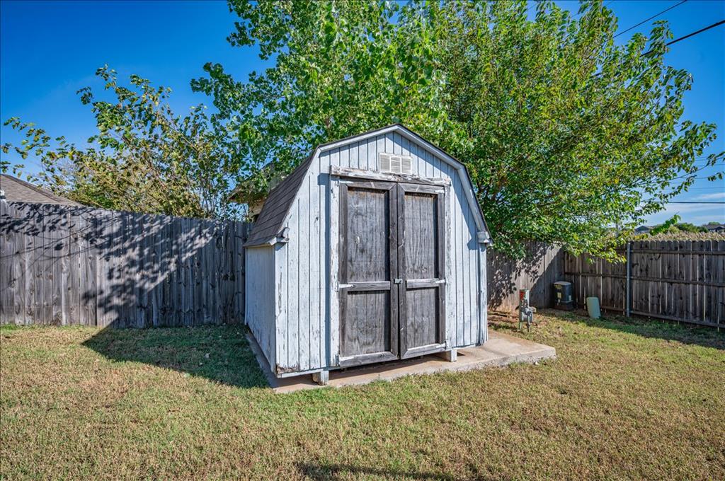 10304 Lighthouse Court