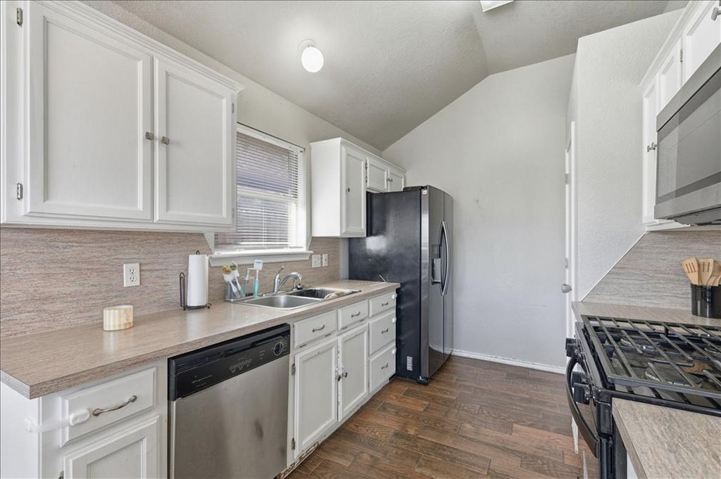 10304 Lighthouse Court