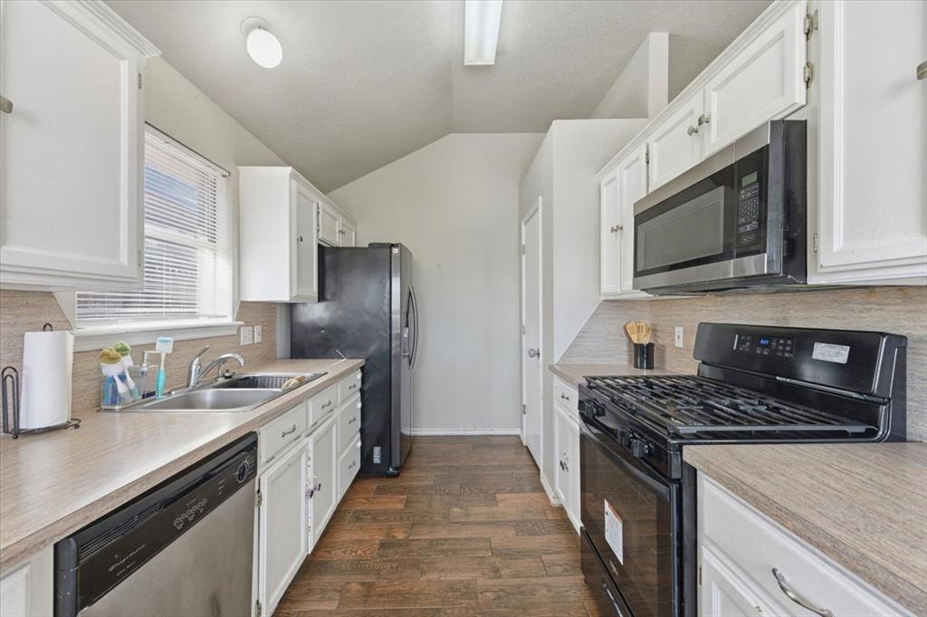 10304 Lighthouse Court