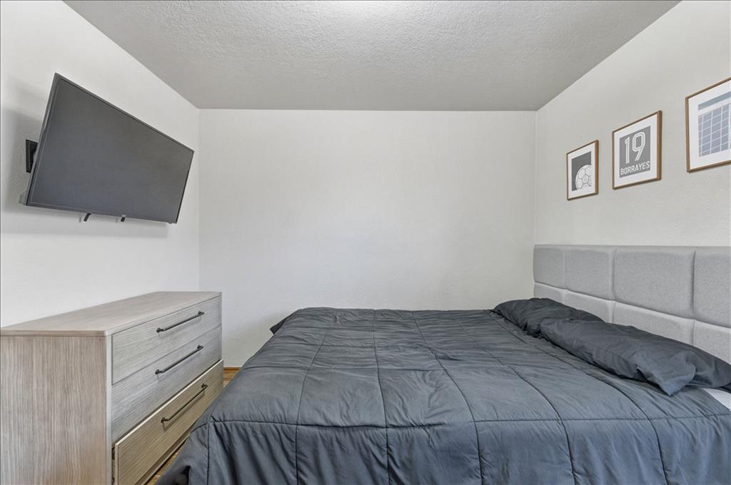 10304 Lighthouse Court