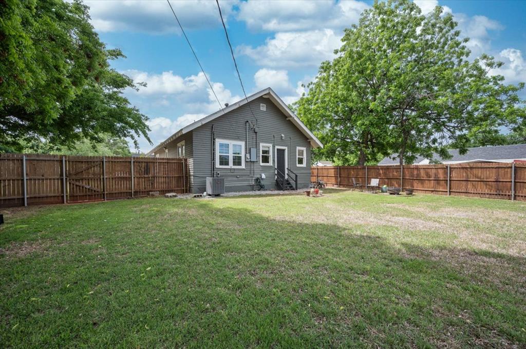 2247 NW 35th Street