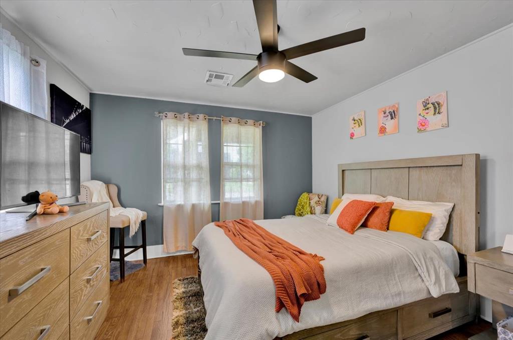 2247 NW 35th Street