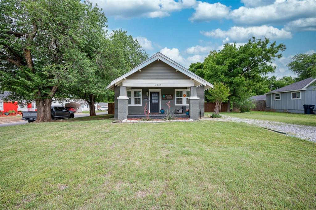 2247 NW 35th Street