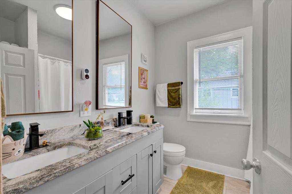 2247 NW 35th Street