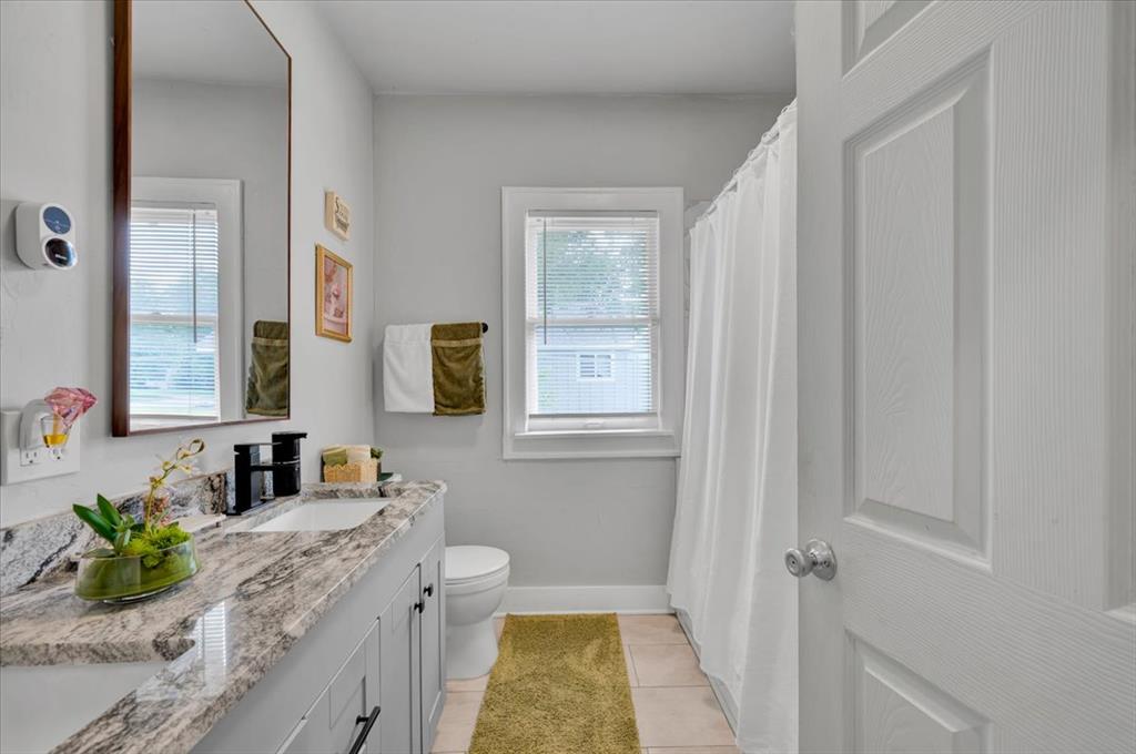 2247 NW 35th Street
