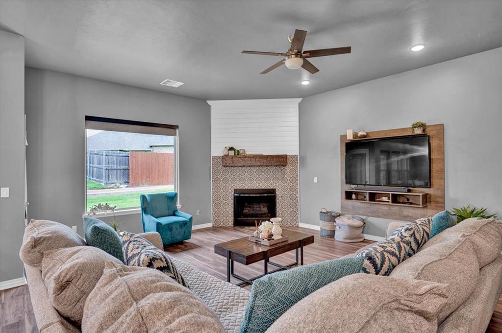 8917 E Brian Lane