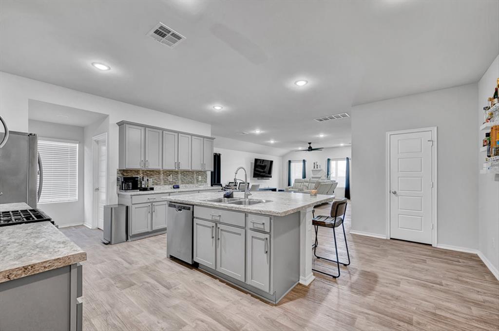 3512 Moraine Drive