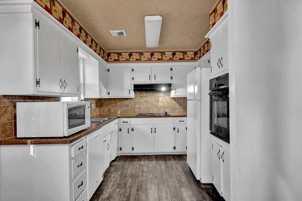 7724 NW 26th Street