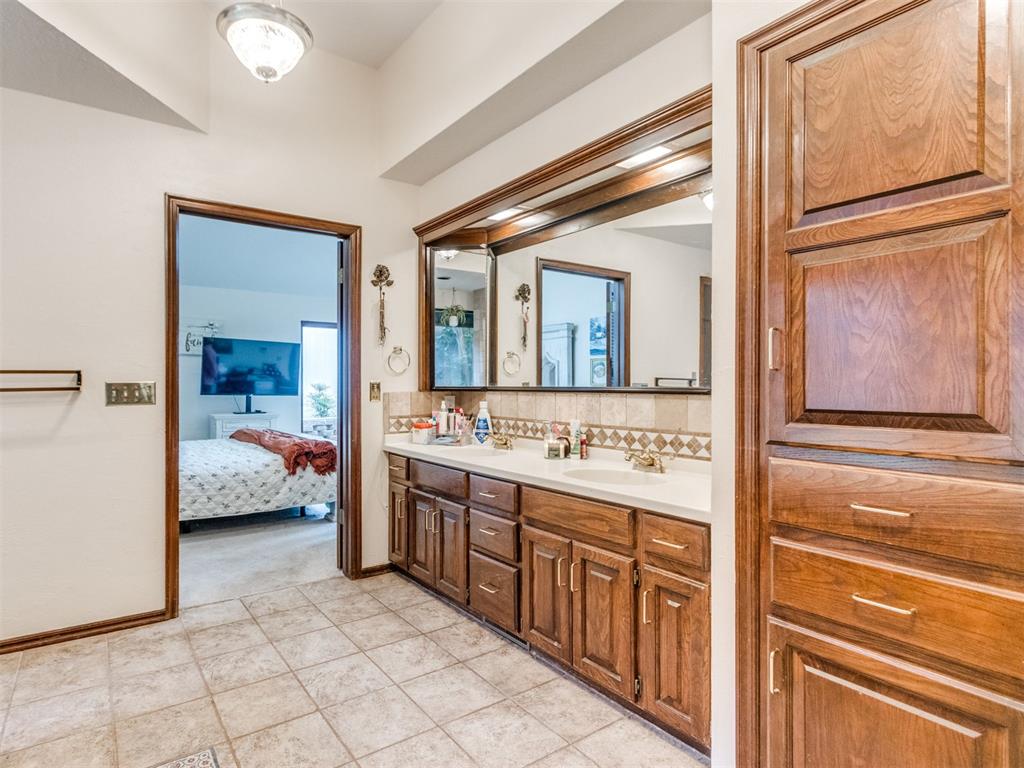 1615 Fox Hollow Ridge