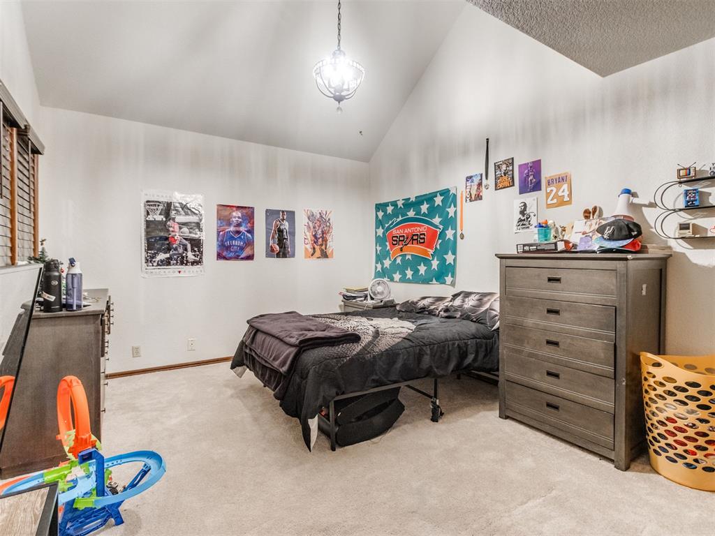 1615 Fox Hollow Ridge