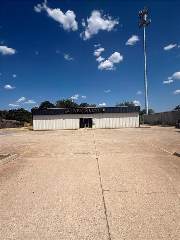 1216 N Council Road