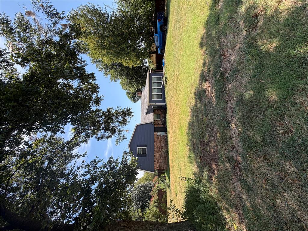 237 E Mohr Lane