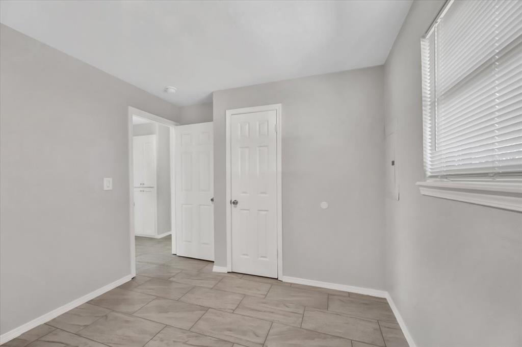 1209 Lawton