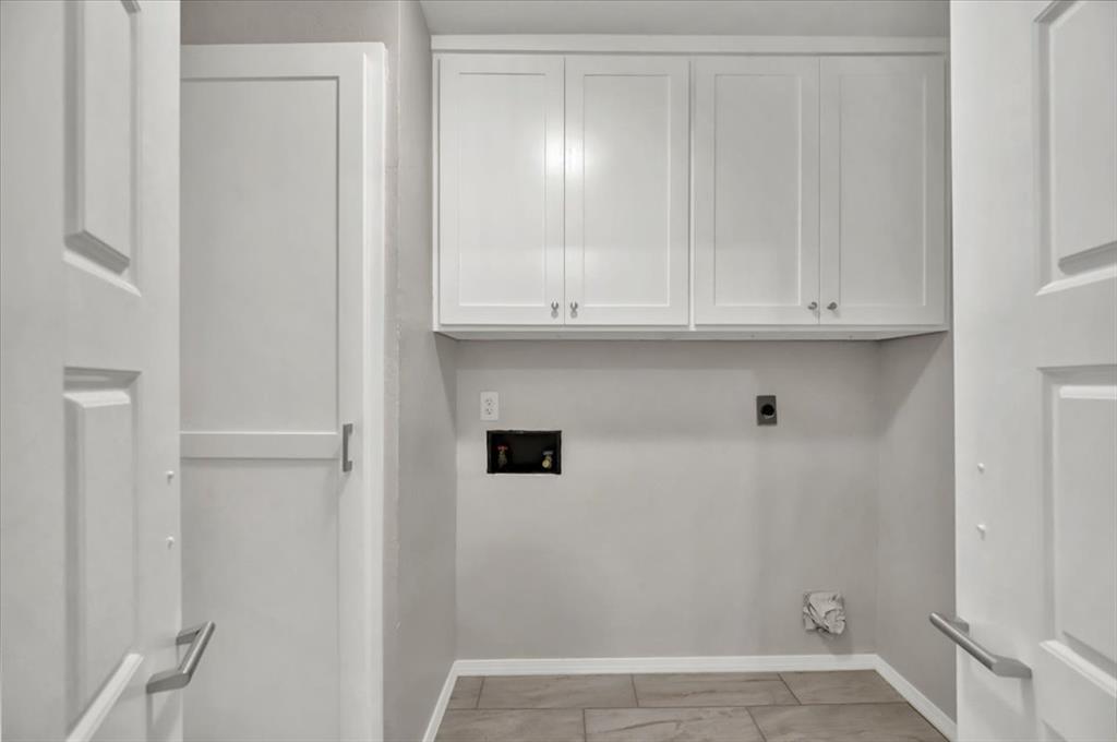 1209 Lawton