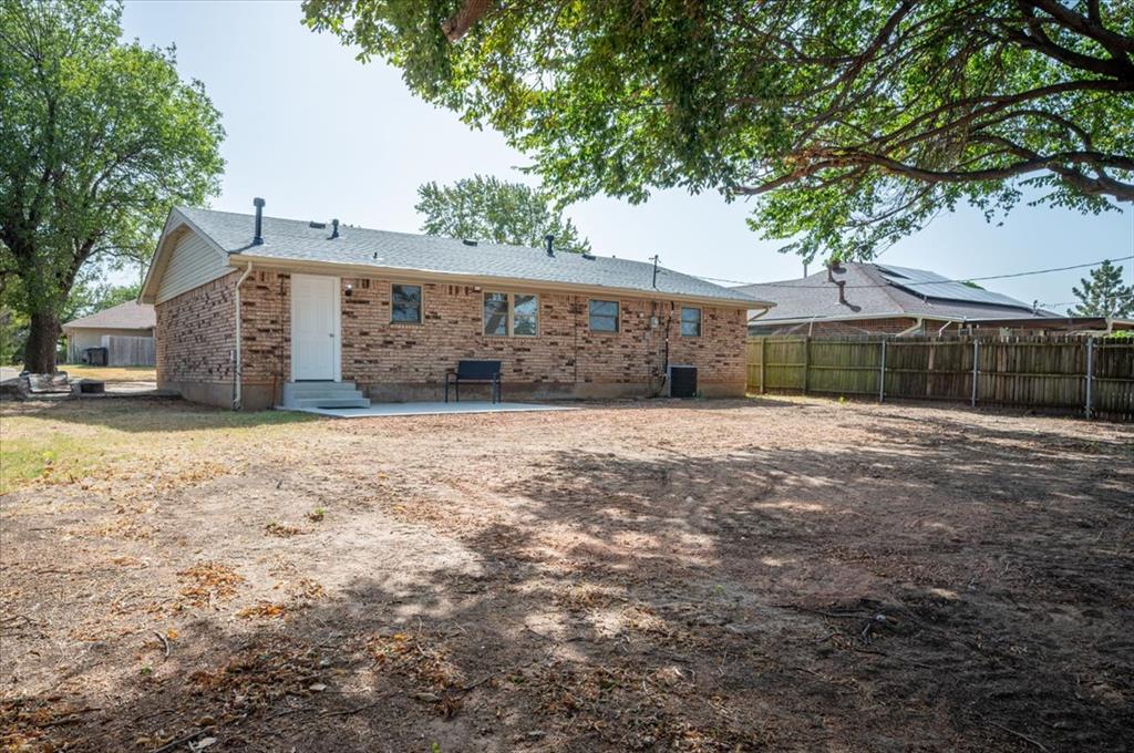 1209 Lawton