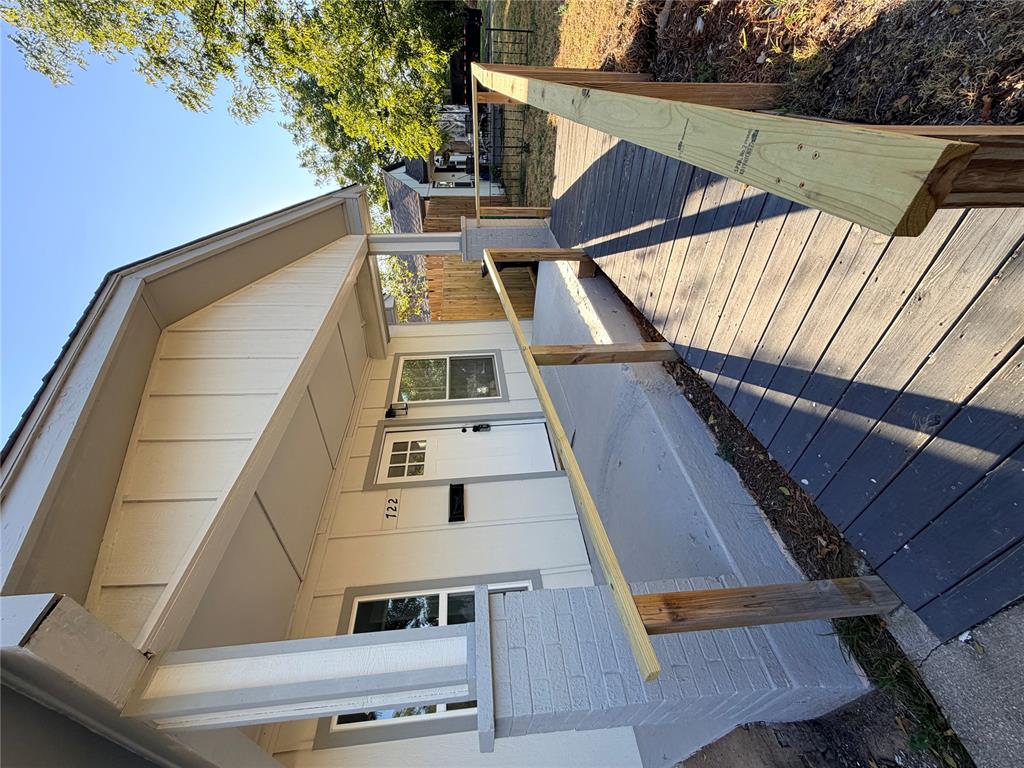 722 SW 32nd Street