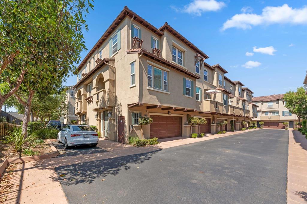 2232 Indus Way