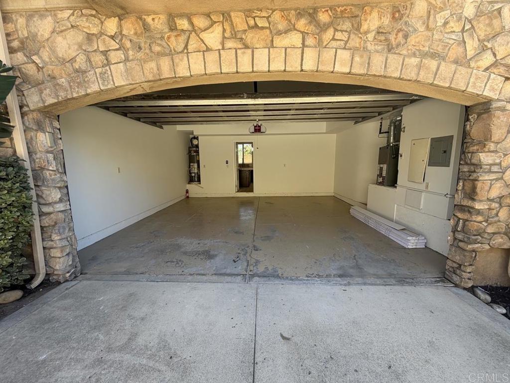 251 N Rios Avenue
