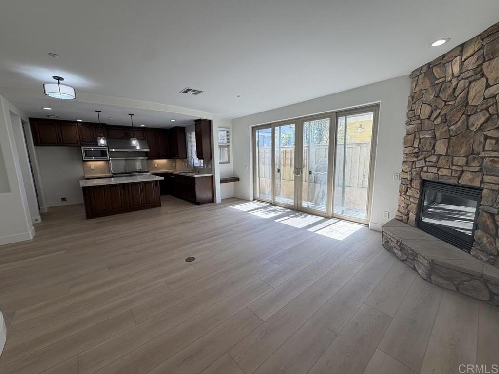 251 N Rios Avenue