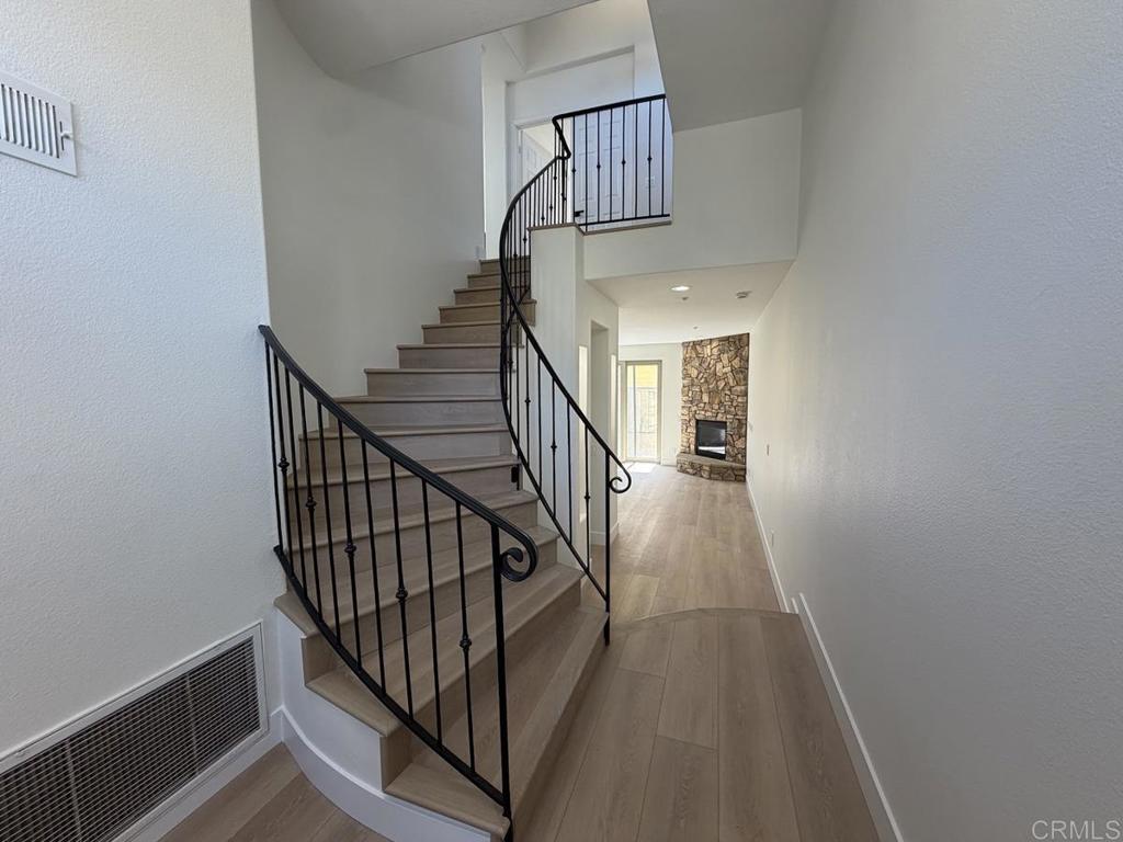 251 N Rios Avenue