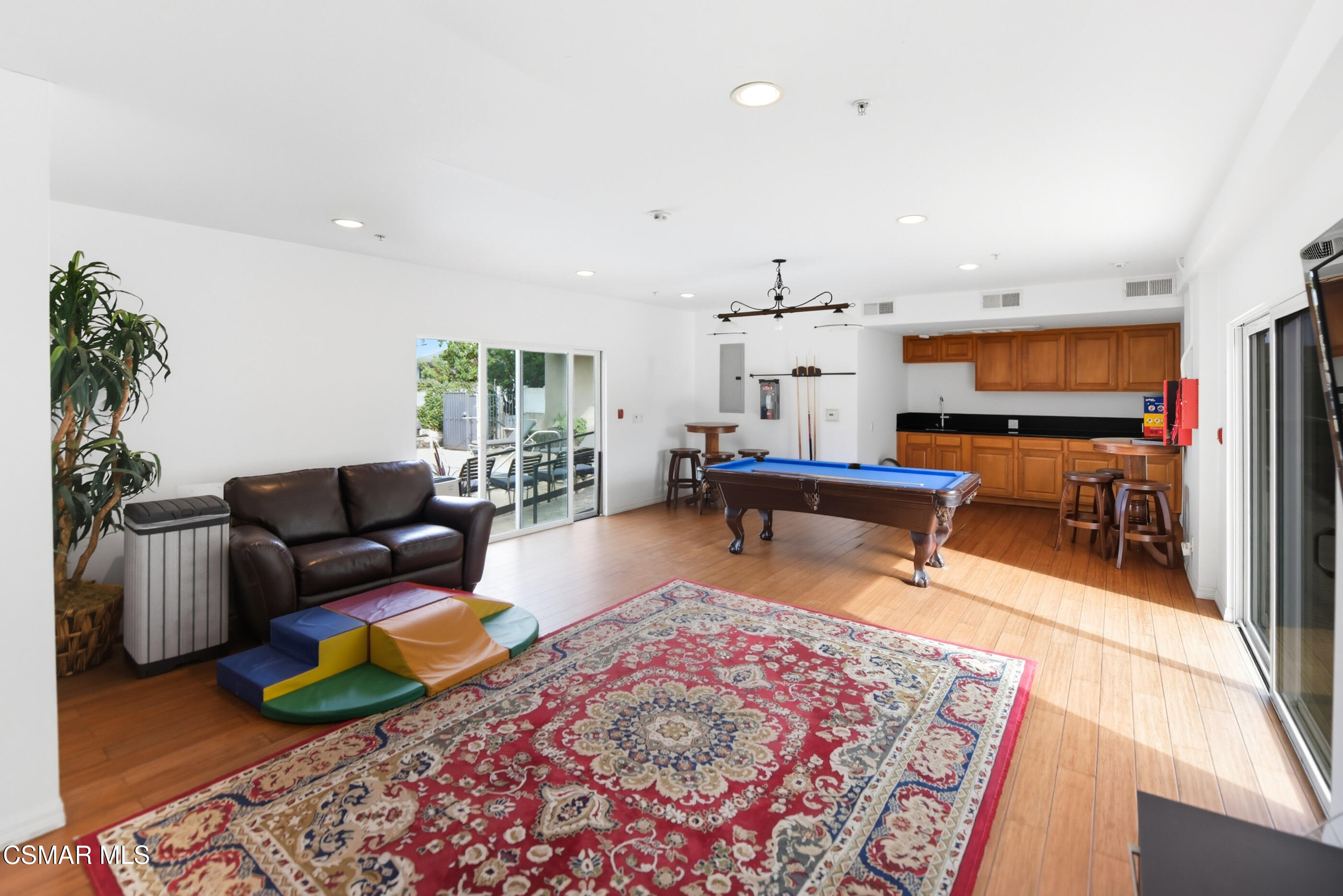 5241 Colodny Drive, 104