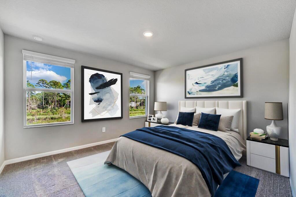 5748 SE Edgewater Circle