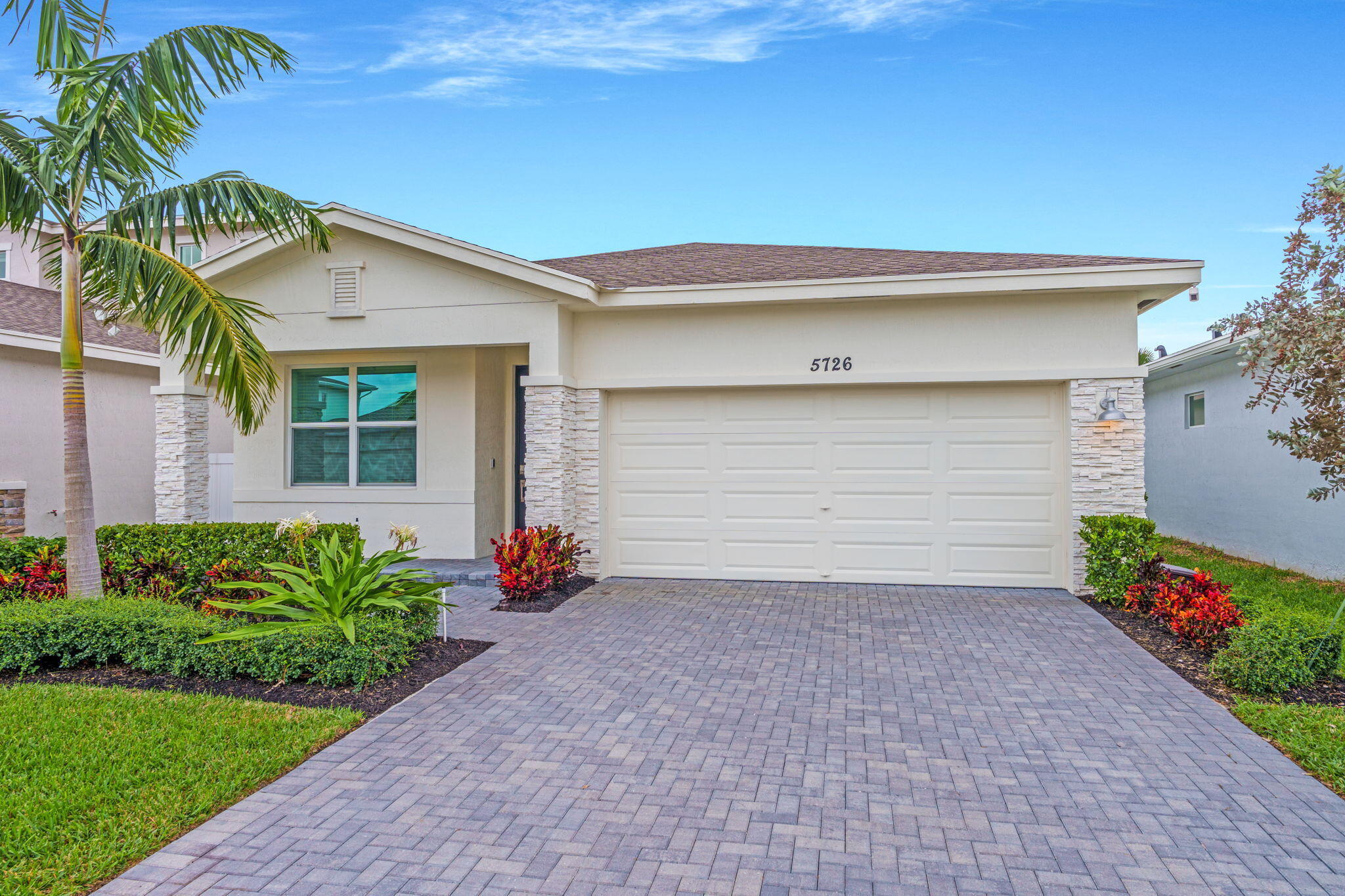 5726 Graceful Way