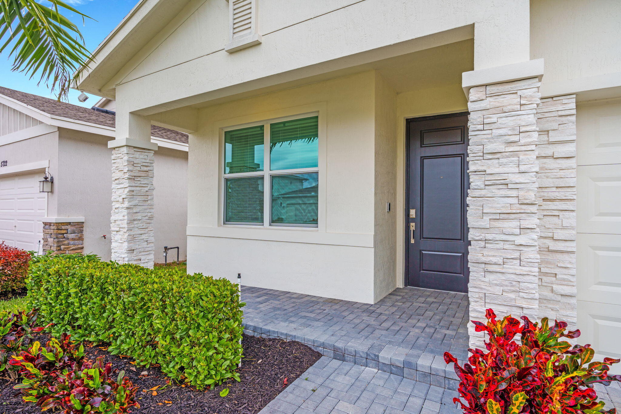 5726 Graceful Way