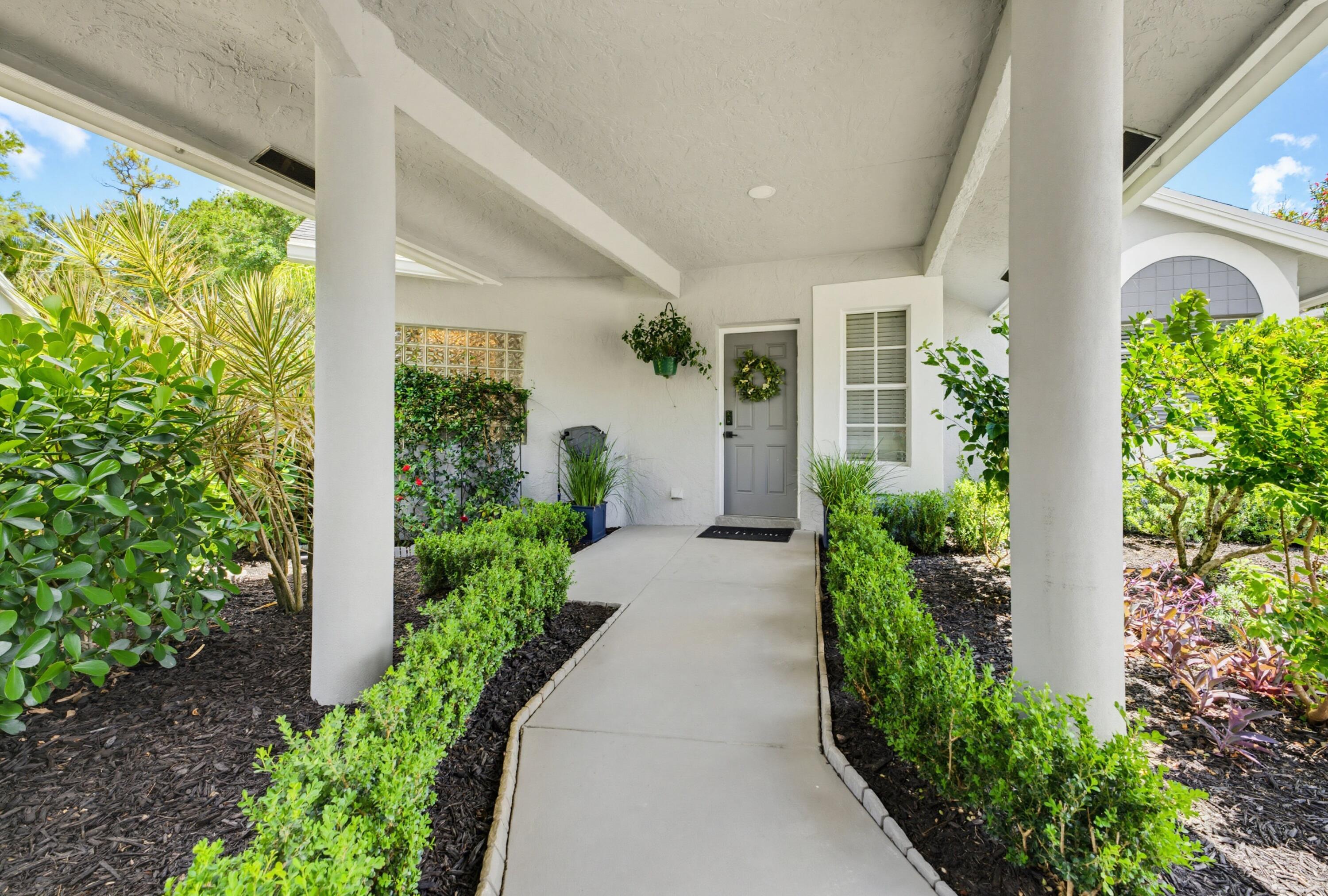 14708 Stirrup Lane