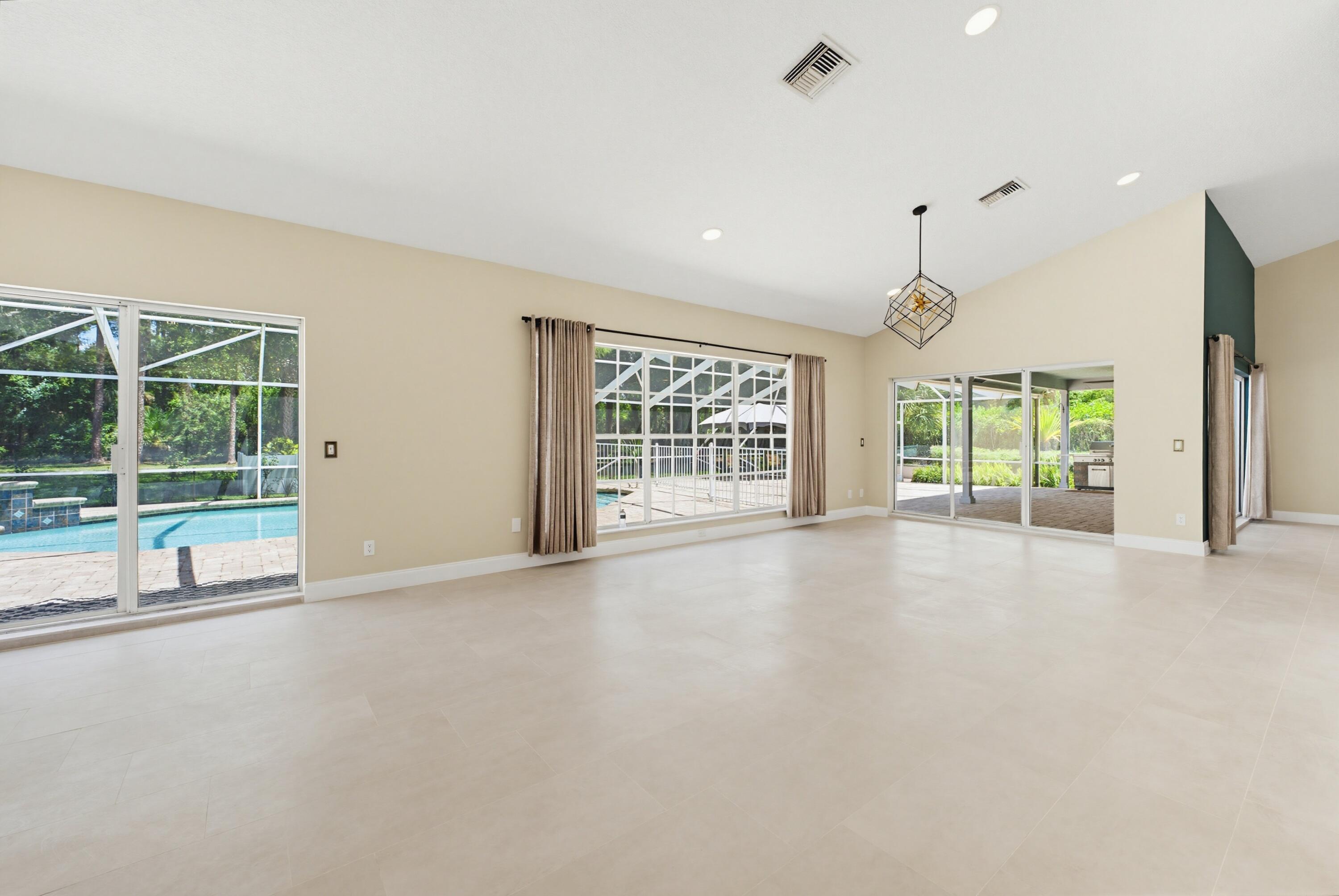 14708 Stirrup Lane