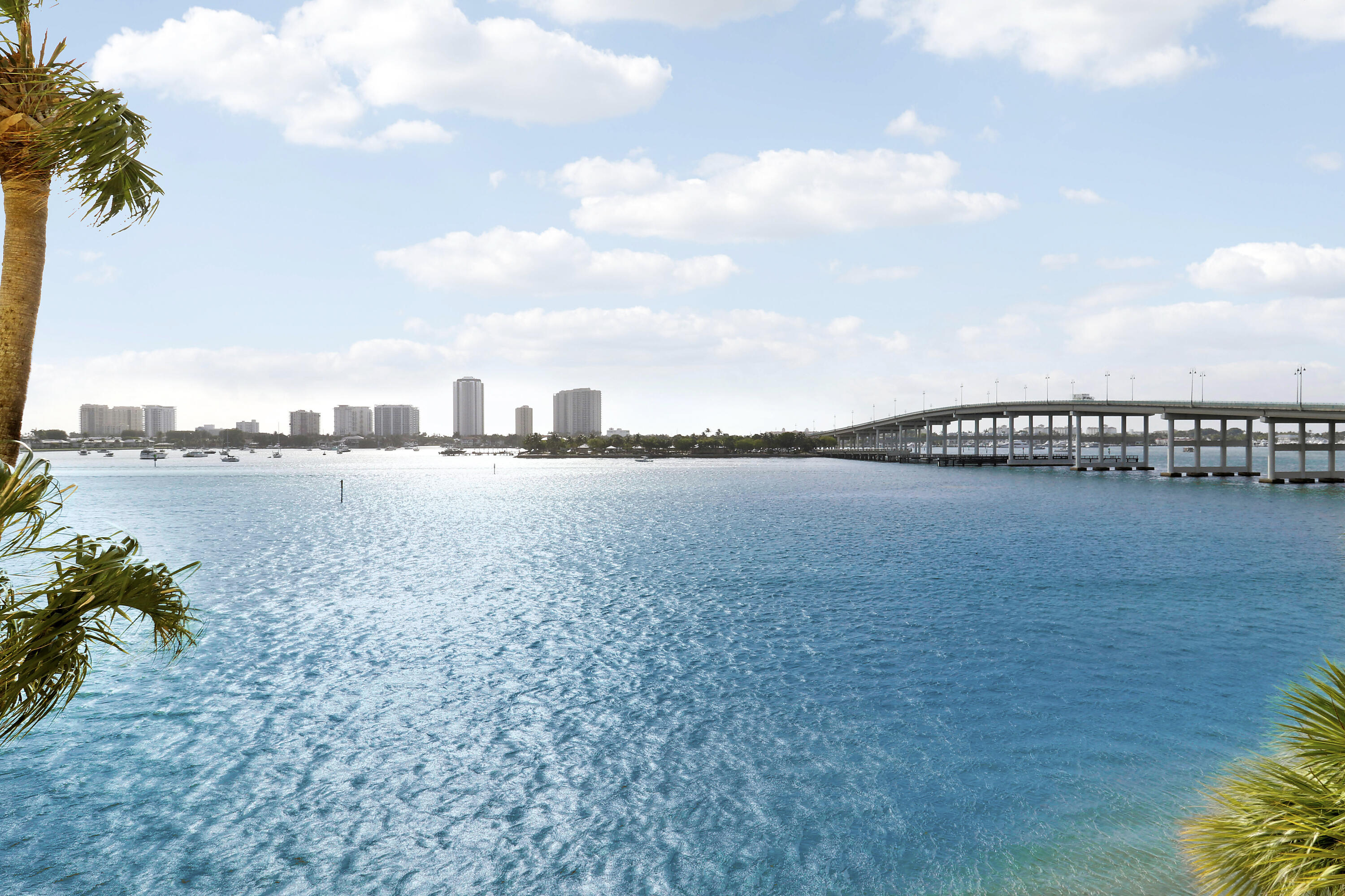 2640 Lake Shore Drive 307