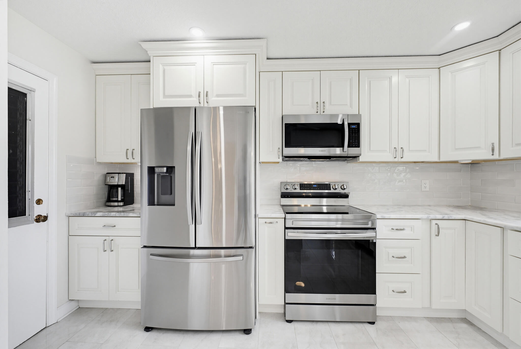 4854 Equestrian Circle Apt B