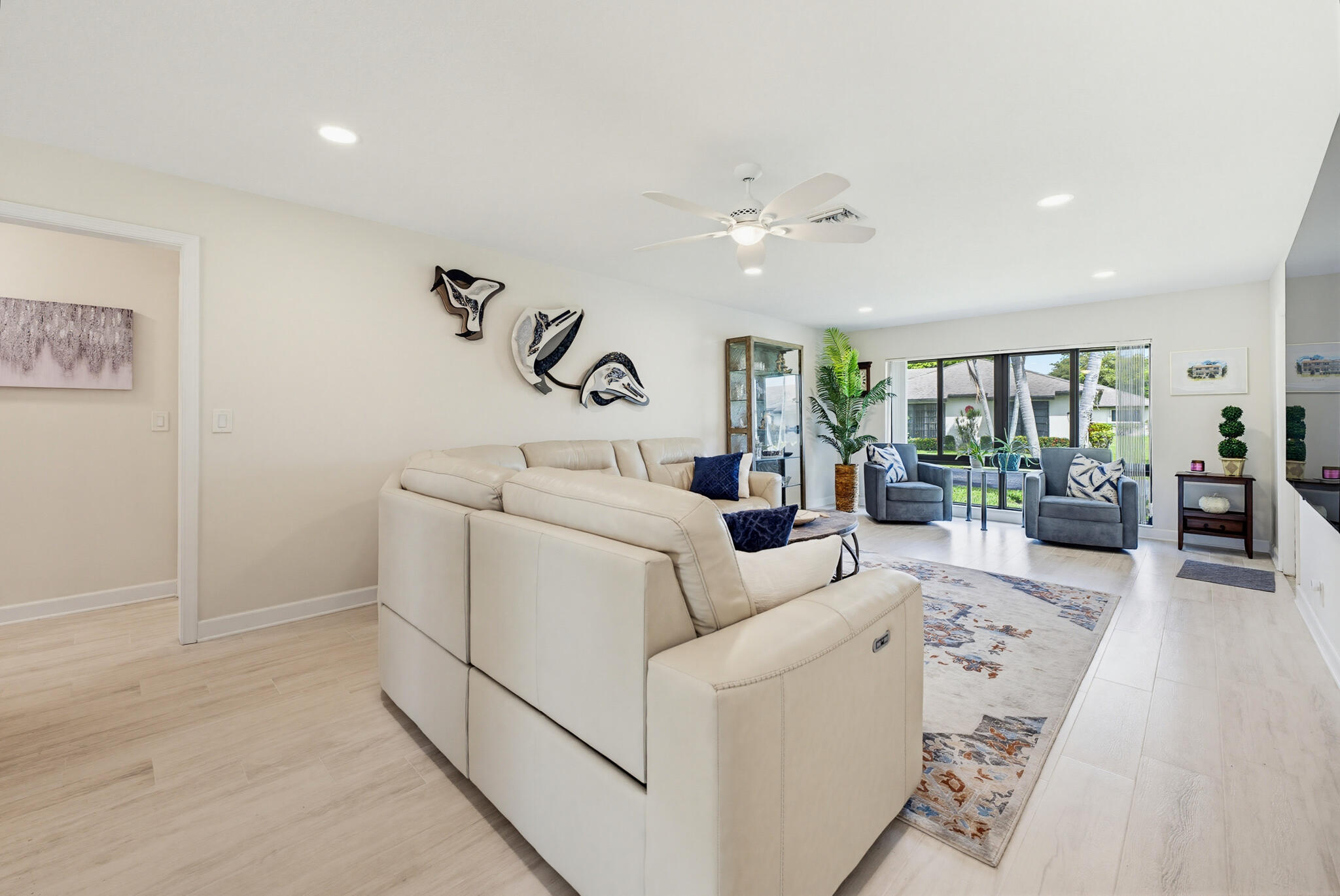 4854 Equestrian Circle Apt B