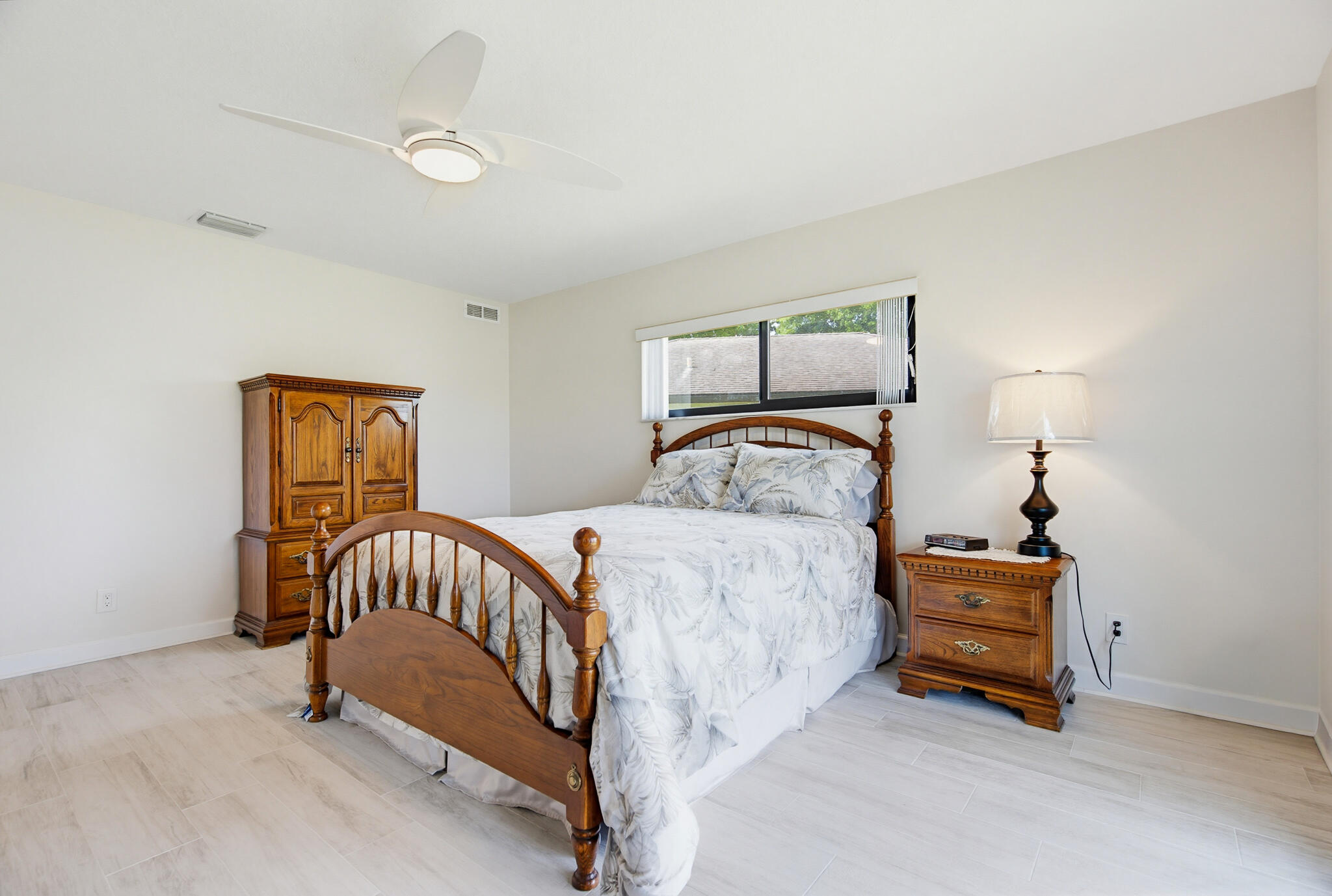 4854 Equestrian Circle Apt B