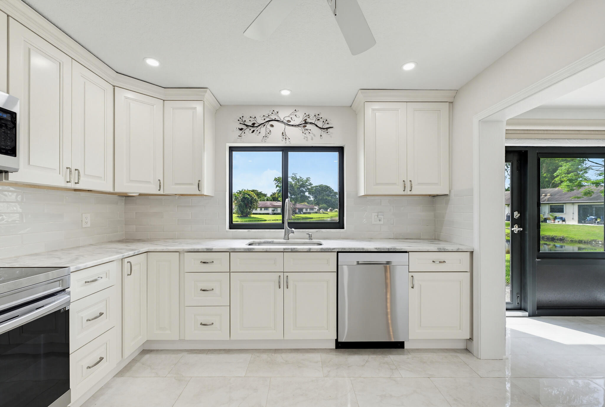 4854 Equestrian Circle Apt B