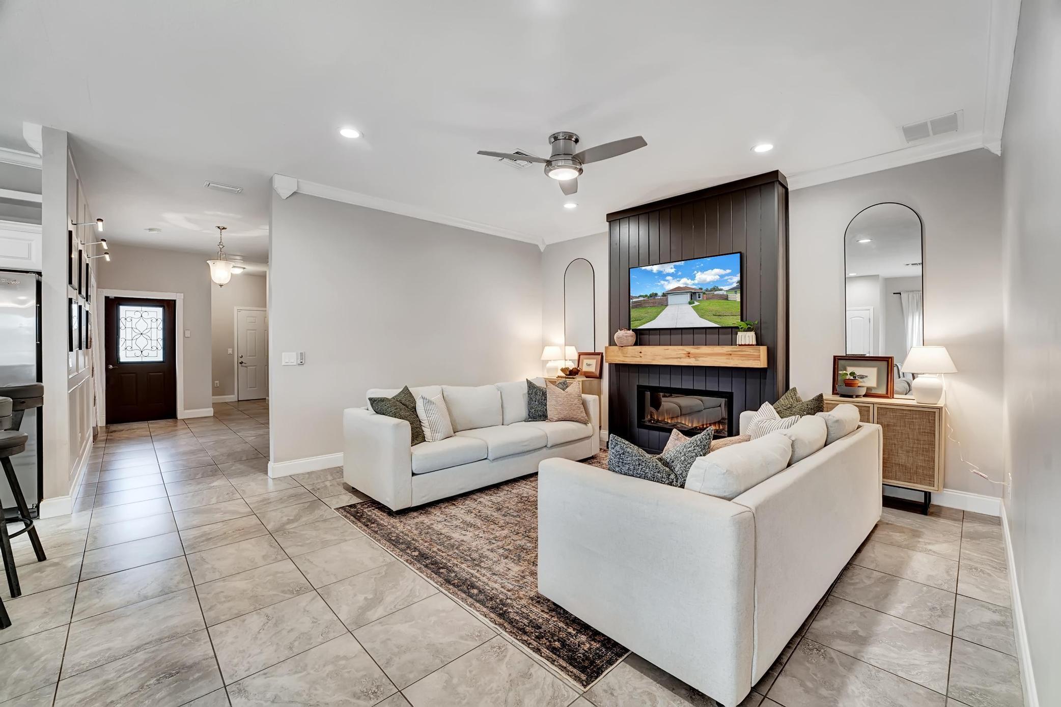2001 SW Aguero Street, Port St. Lucie