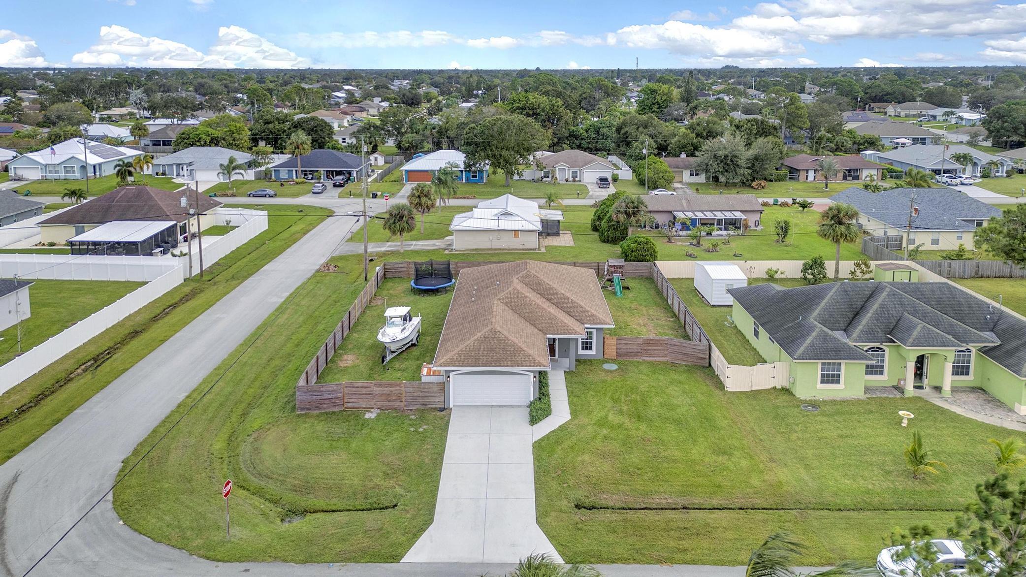2001 SW Aguero Street, Port St. Lucie