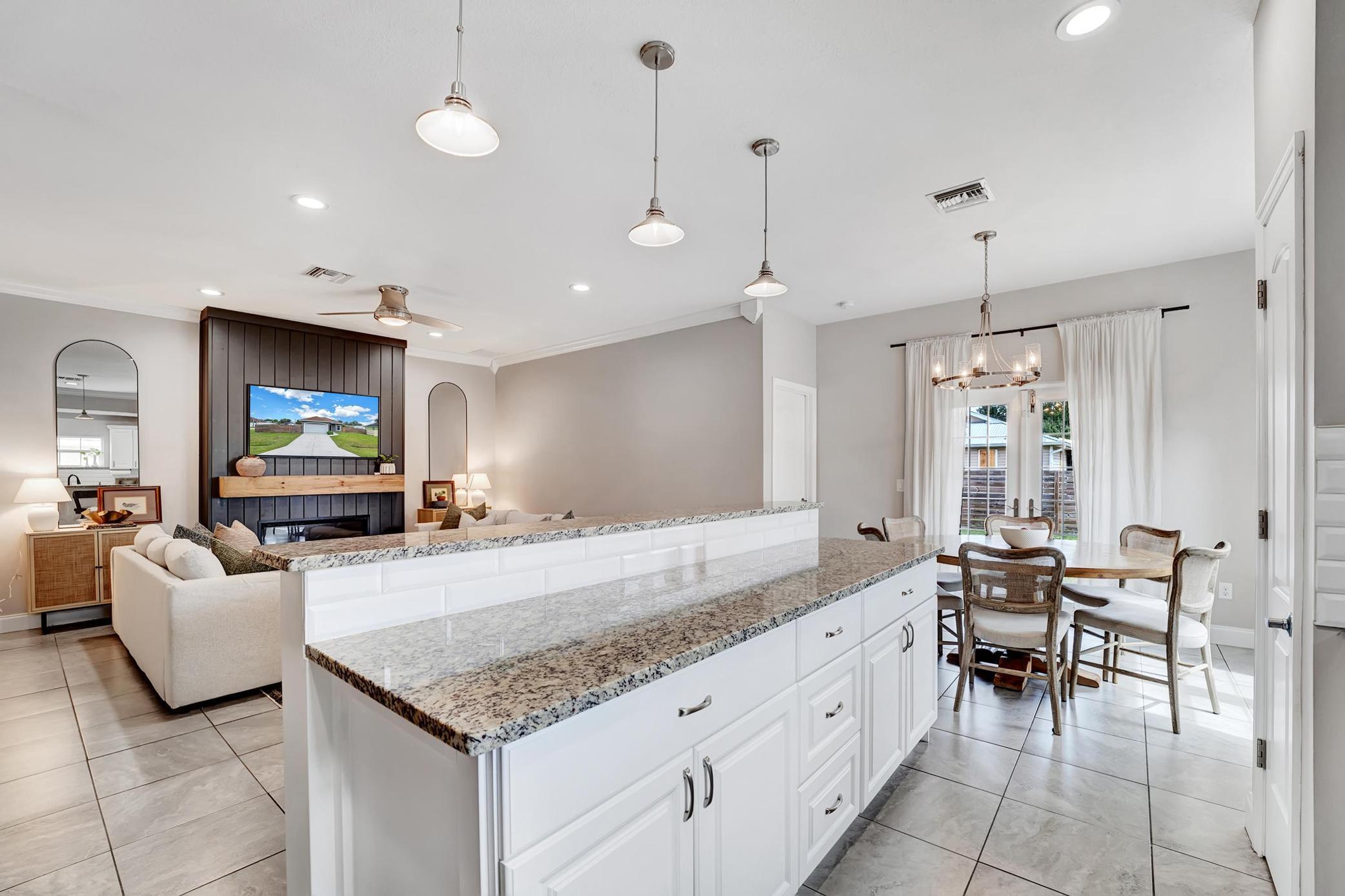 2001 SW Aguero Street, Port St. Lucie
