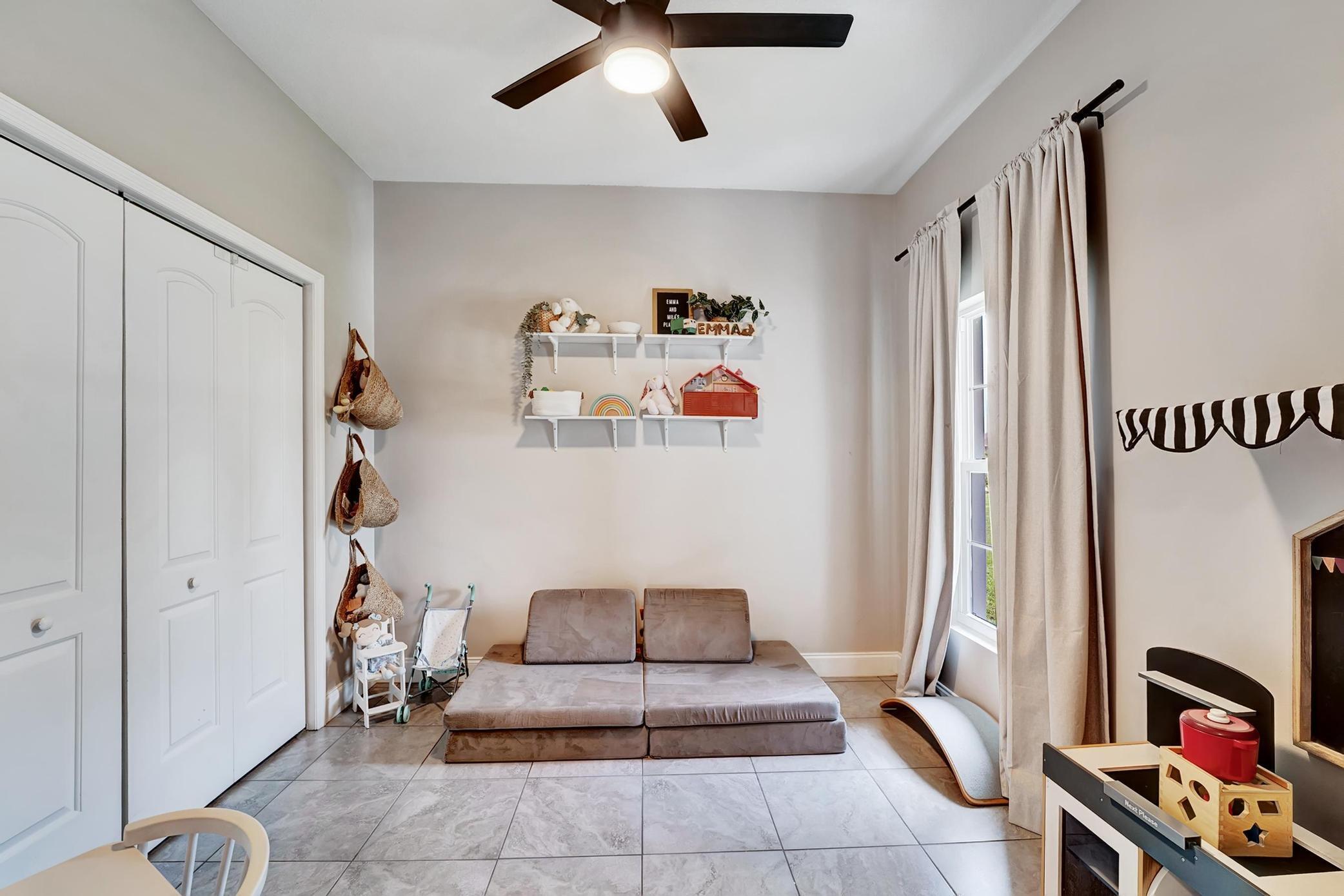 2001 SW Aguero Street, Port St. Lucie
