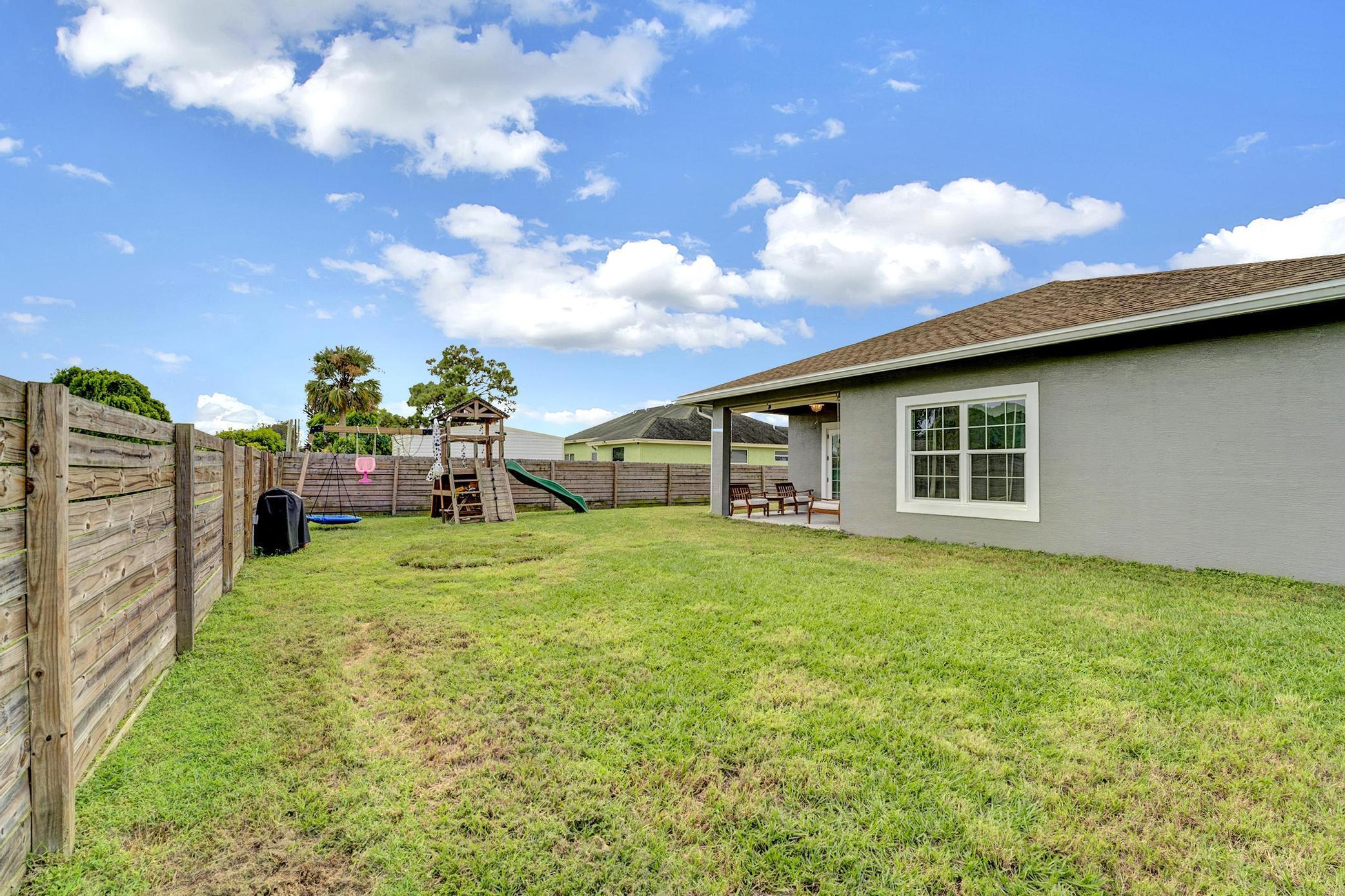 2001 SW Aguero Street, Port St. Lucie