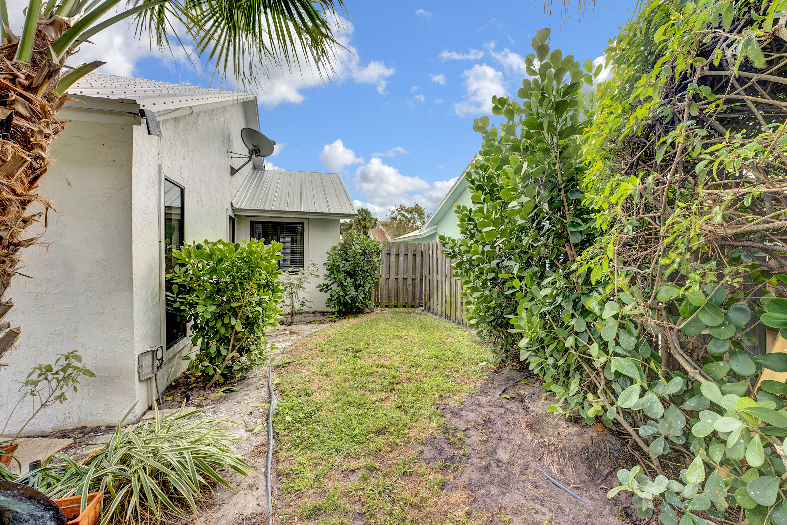1113 Rainwood Circle