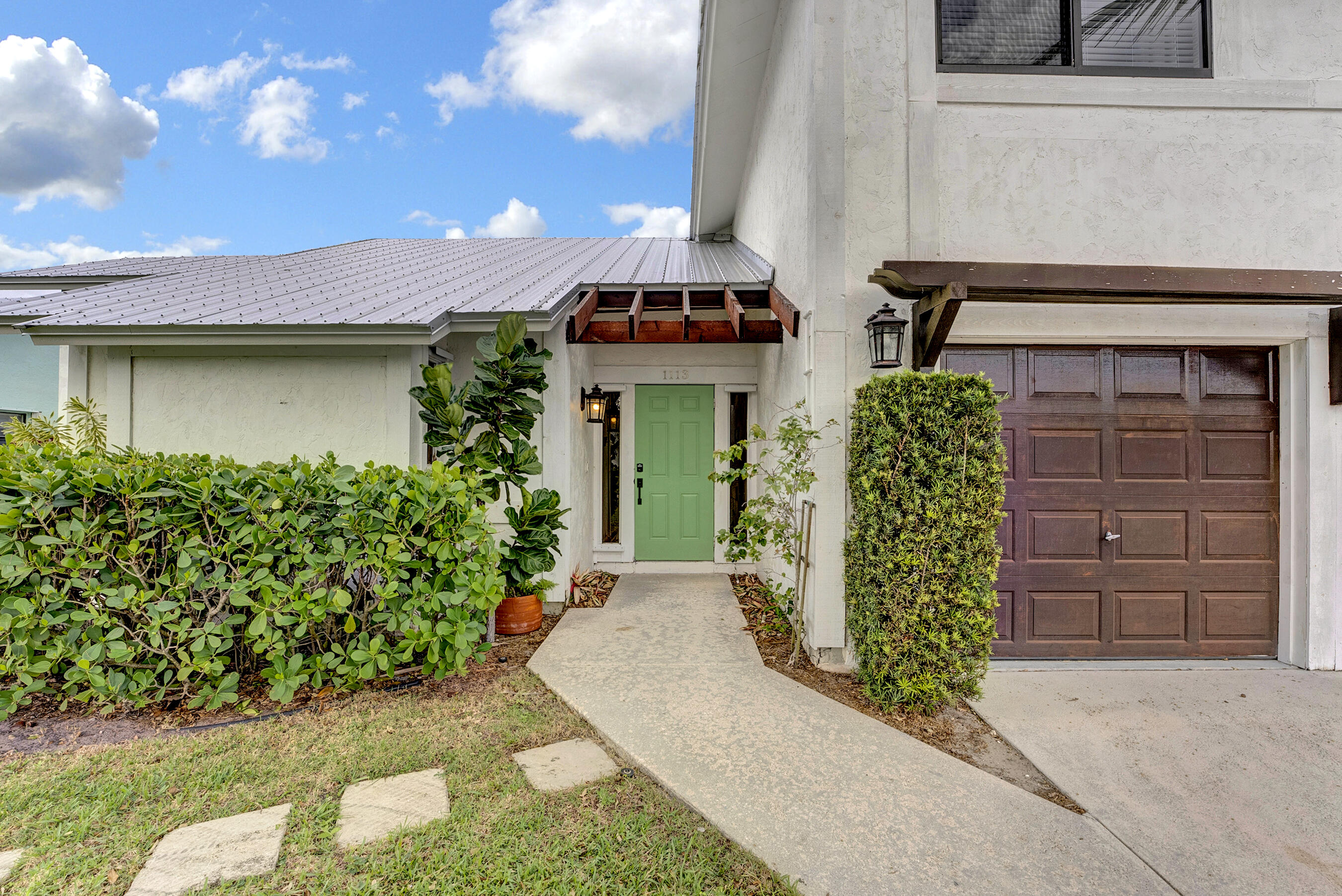 1113 Rainwood Circle