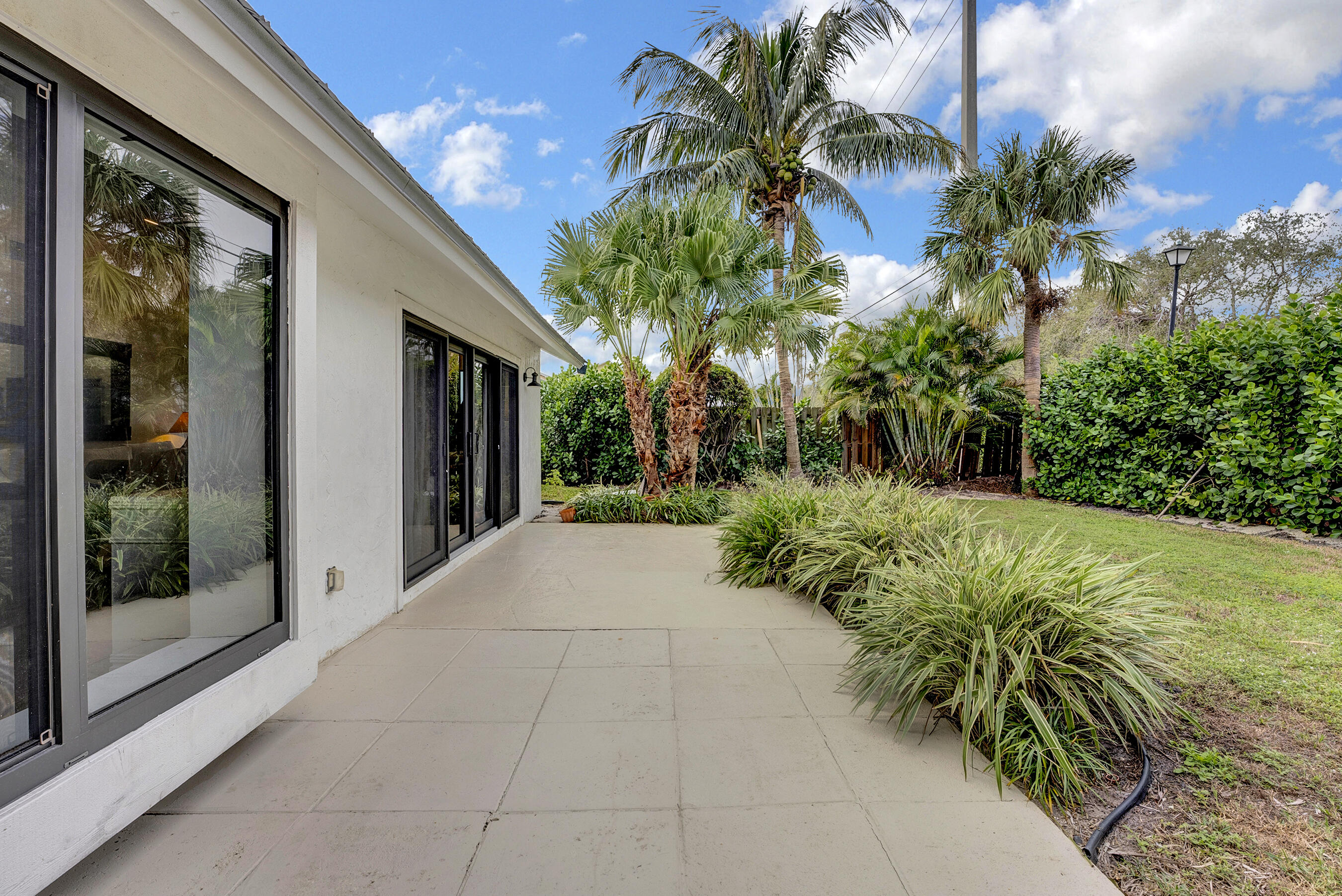 1113 Rainwood Circle